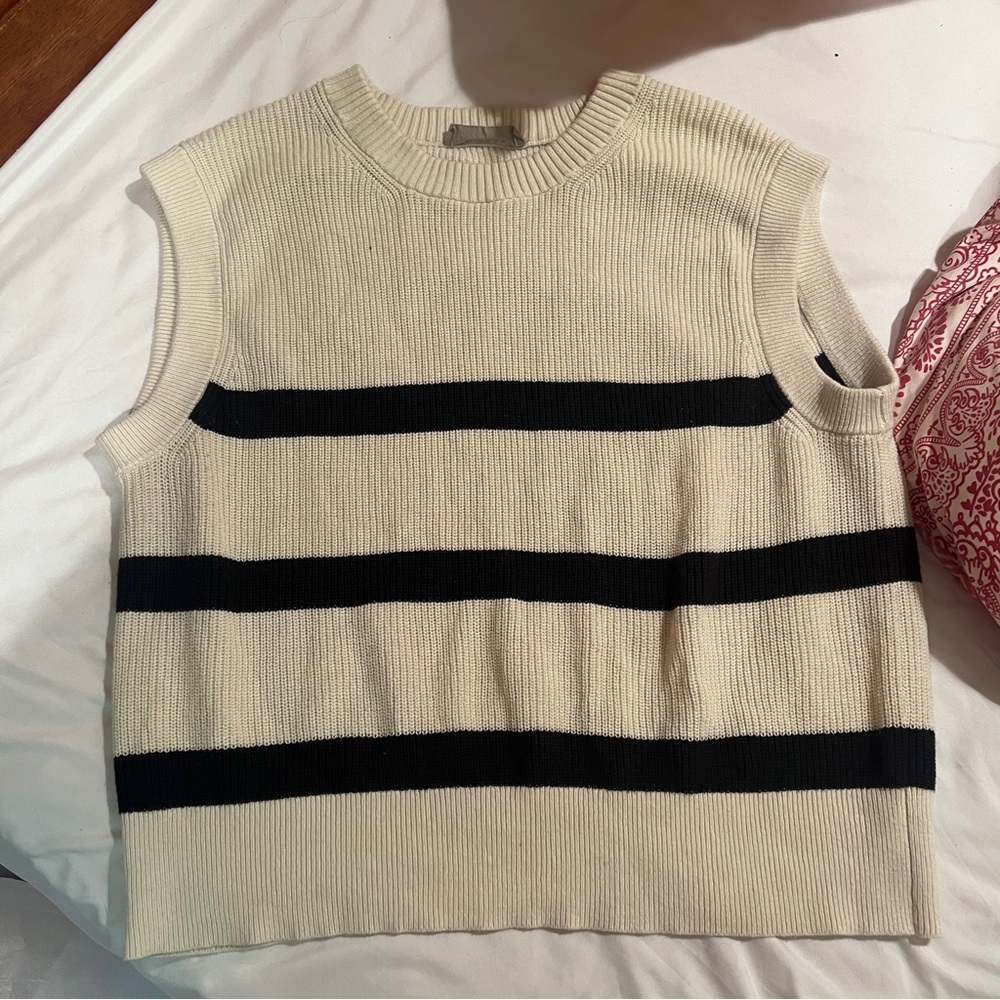 Everlane Cream/Black Cotton Sweater Vest Crewneck - Medium/M Fits Oversized